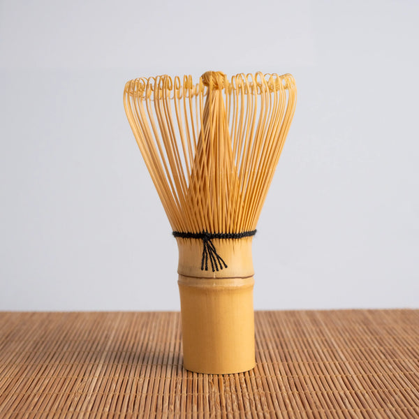 1x BATIDOR DE BAMBÚ PARA TÉ MATCHA